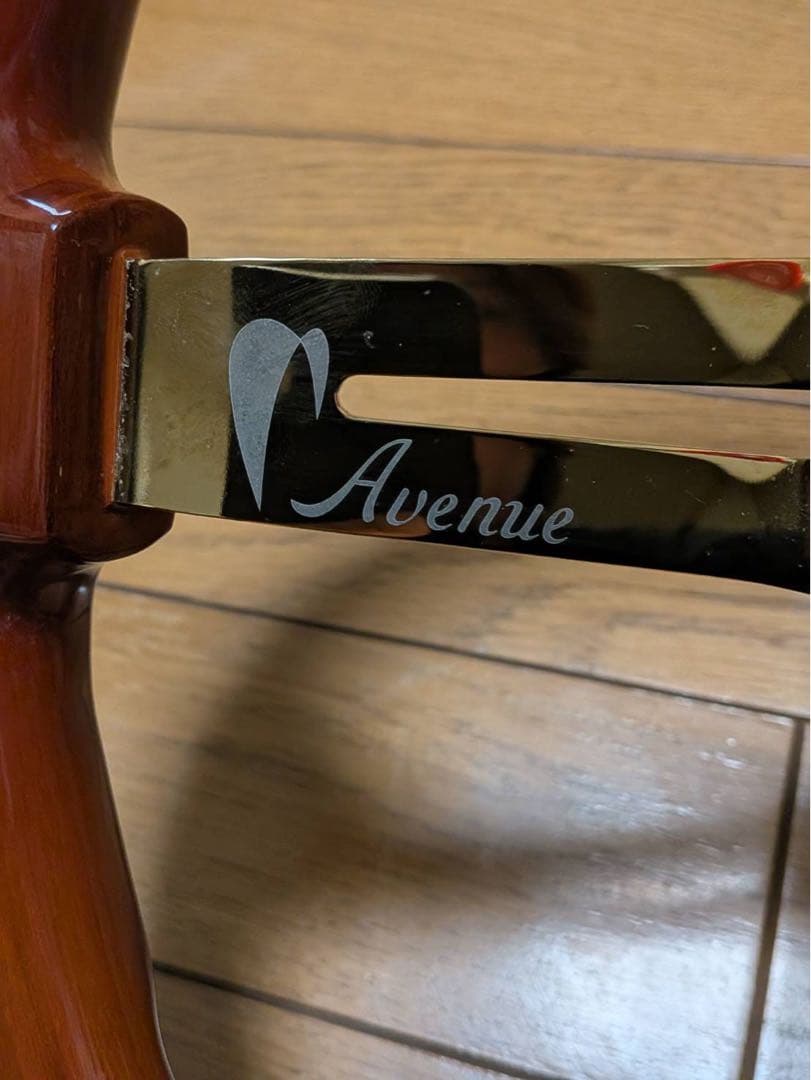 Avenue ステアリング