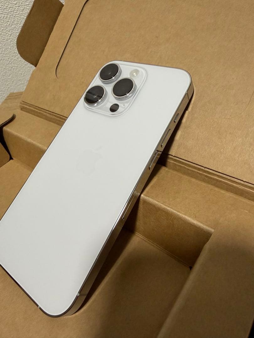 iPhone 14 Pro シルバー 本体