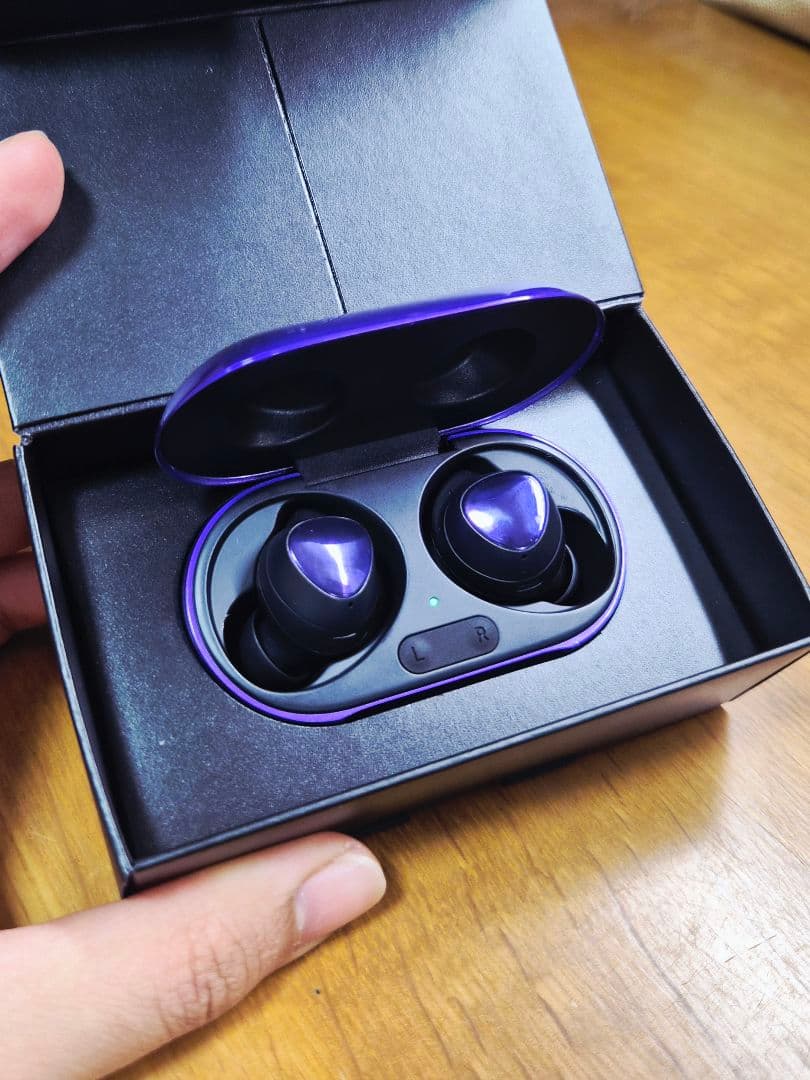 Samsung Galaxy Buds+ BTS コラボ カード付き