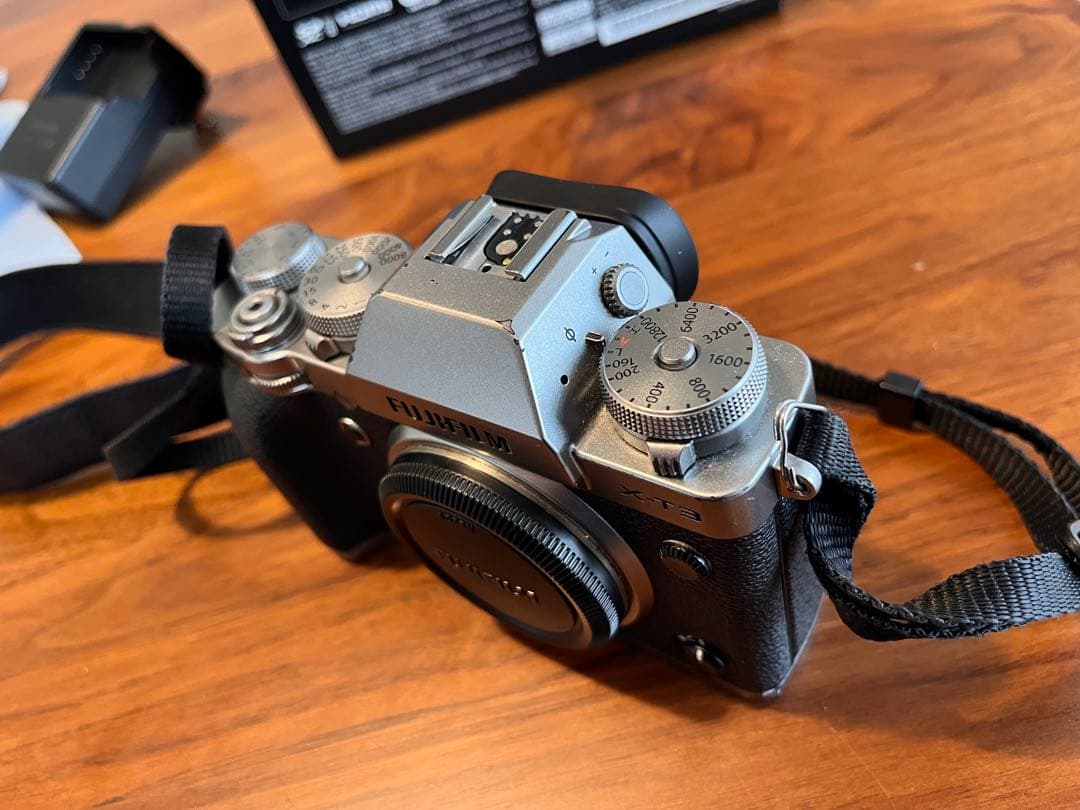 FUJIFILM フジフイルム X-T3 ボディ シルバー