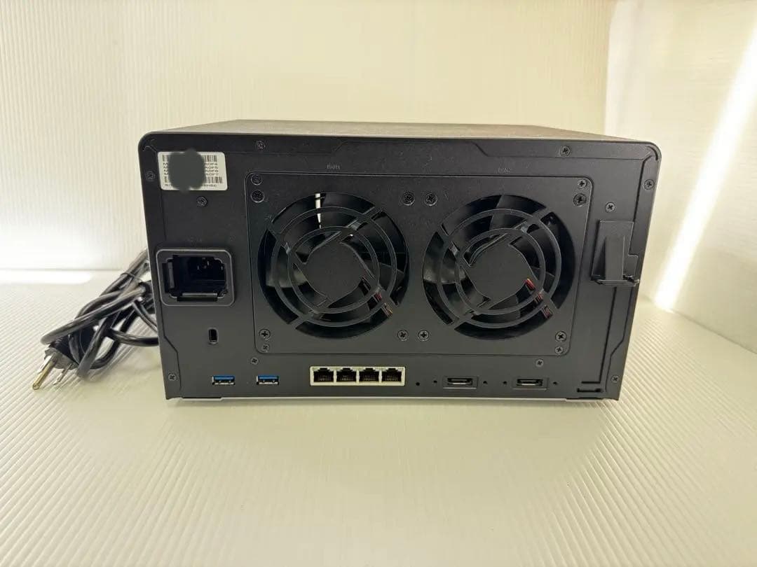 Synology NAS DS1621+ 6ベイ