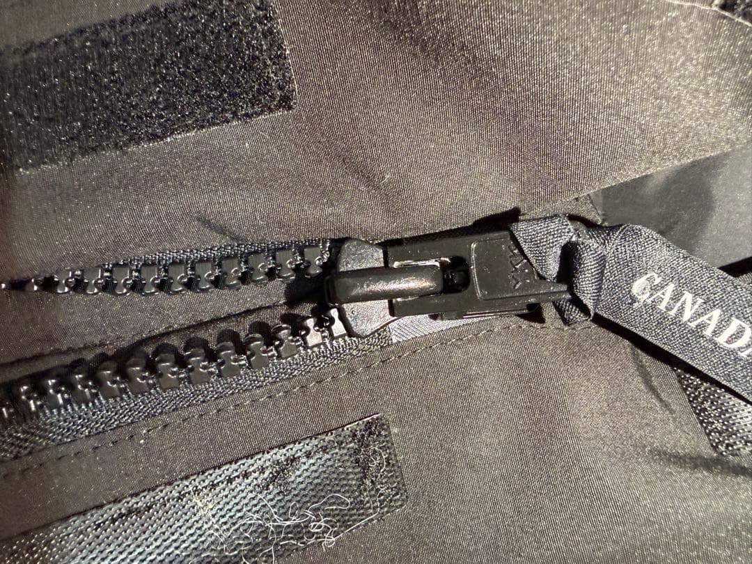  ／カナダグース　ダウンジャケット