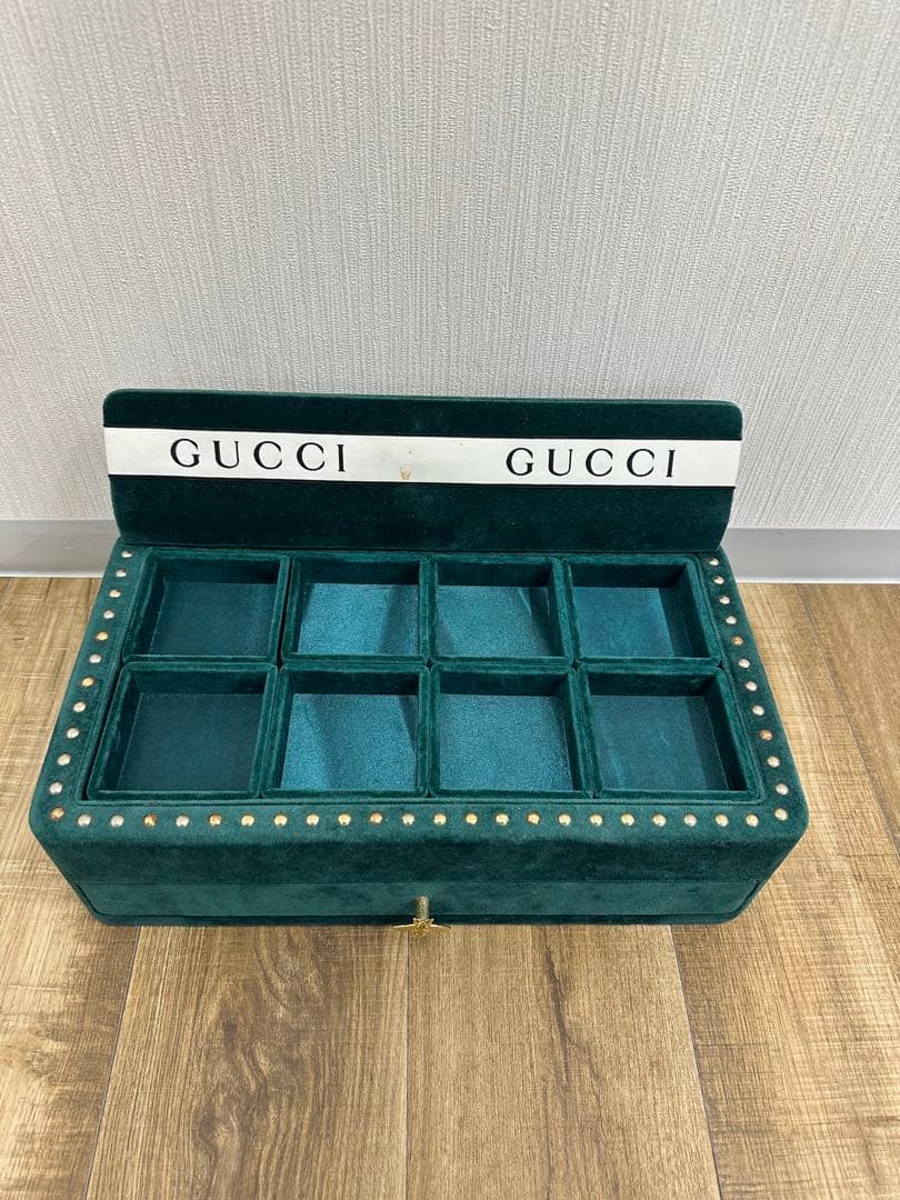 GUCCI アクセサリーケース(元時計陳列什器)