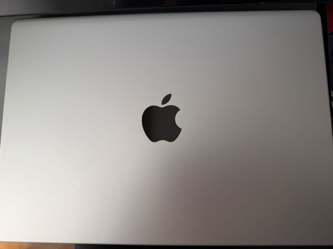 M5チップ搭載14インチMacBook Pro - シルバー