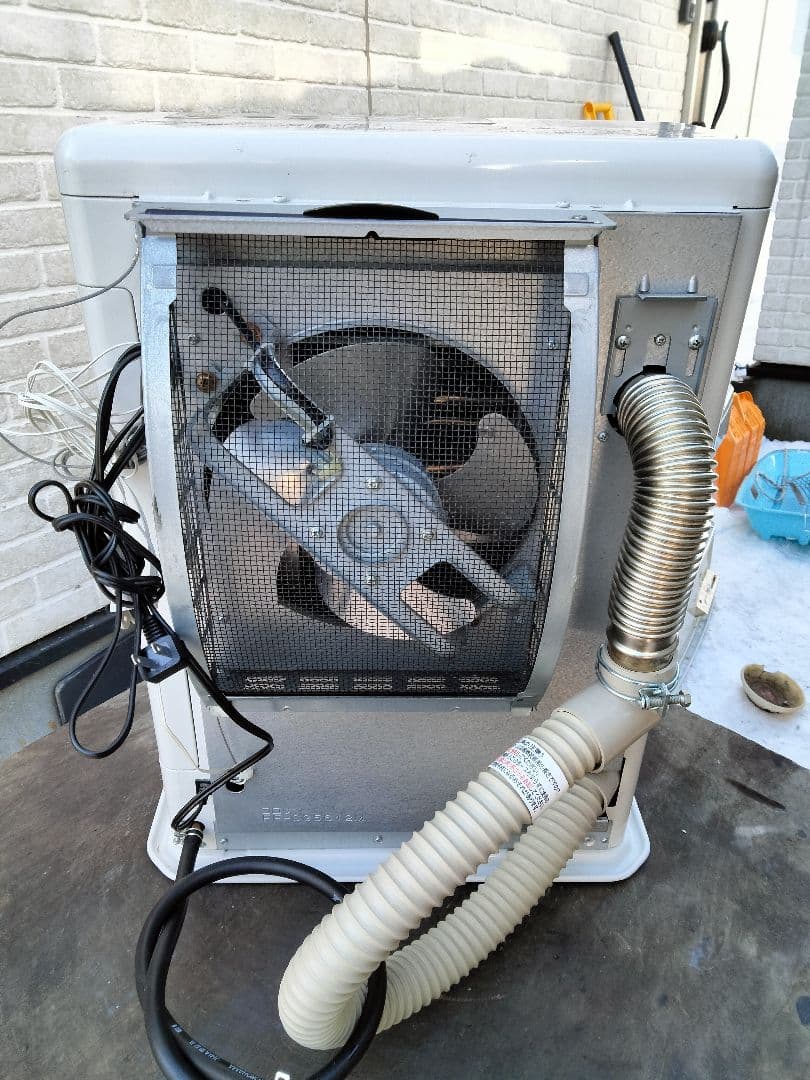 コロナFF石油ストーブスペースネオミニ！品番「BF‐56SGE」2017年式中古