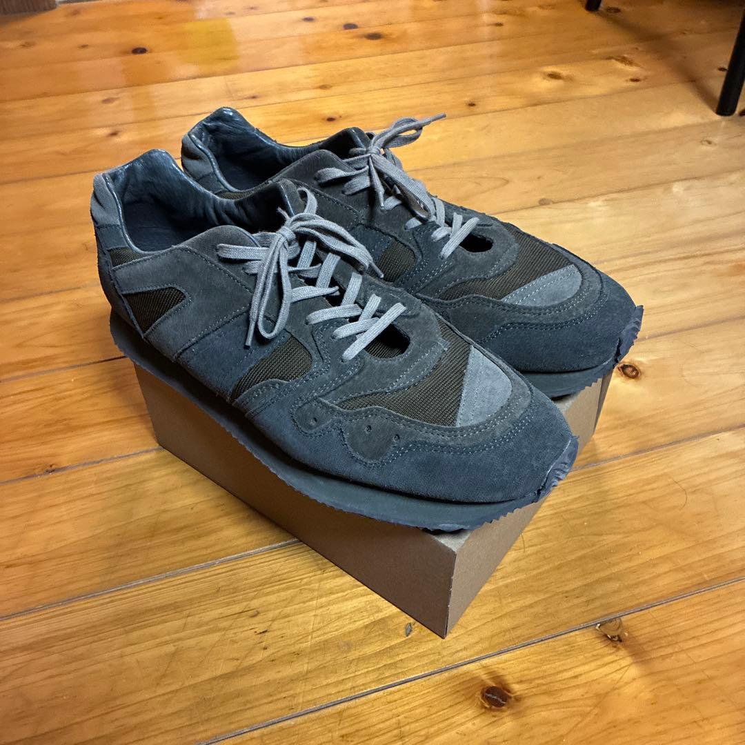 最終値下げ！！MULTI MILITARY TRAINER ミリタリートレーナー