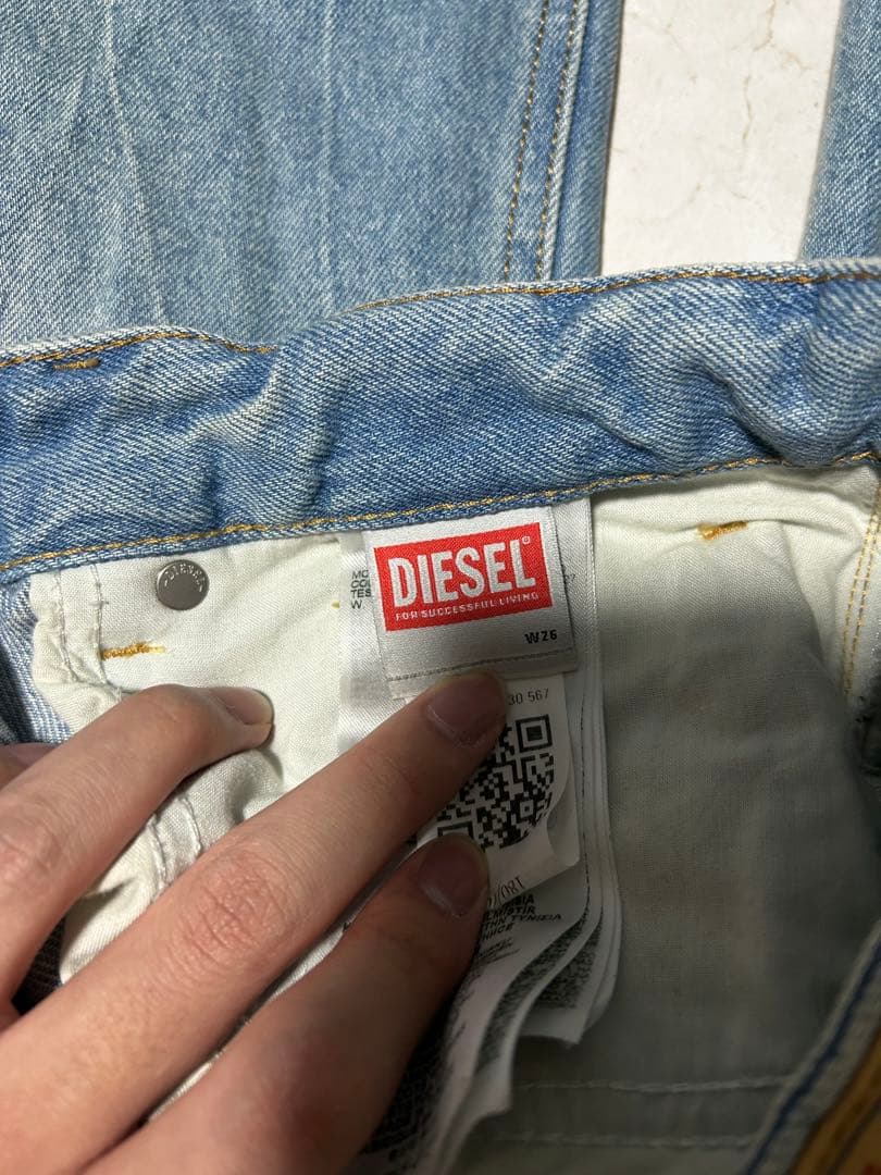パンツ Diesel D-rise Relaxed Jeans W26