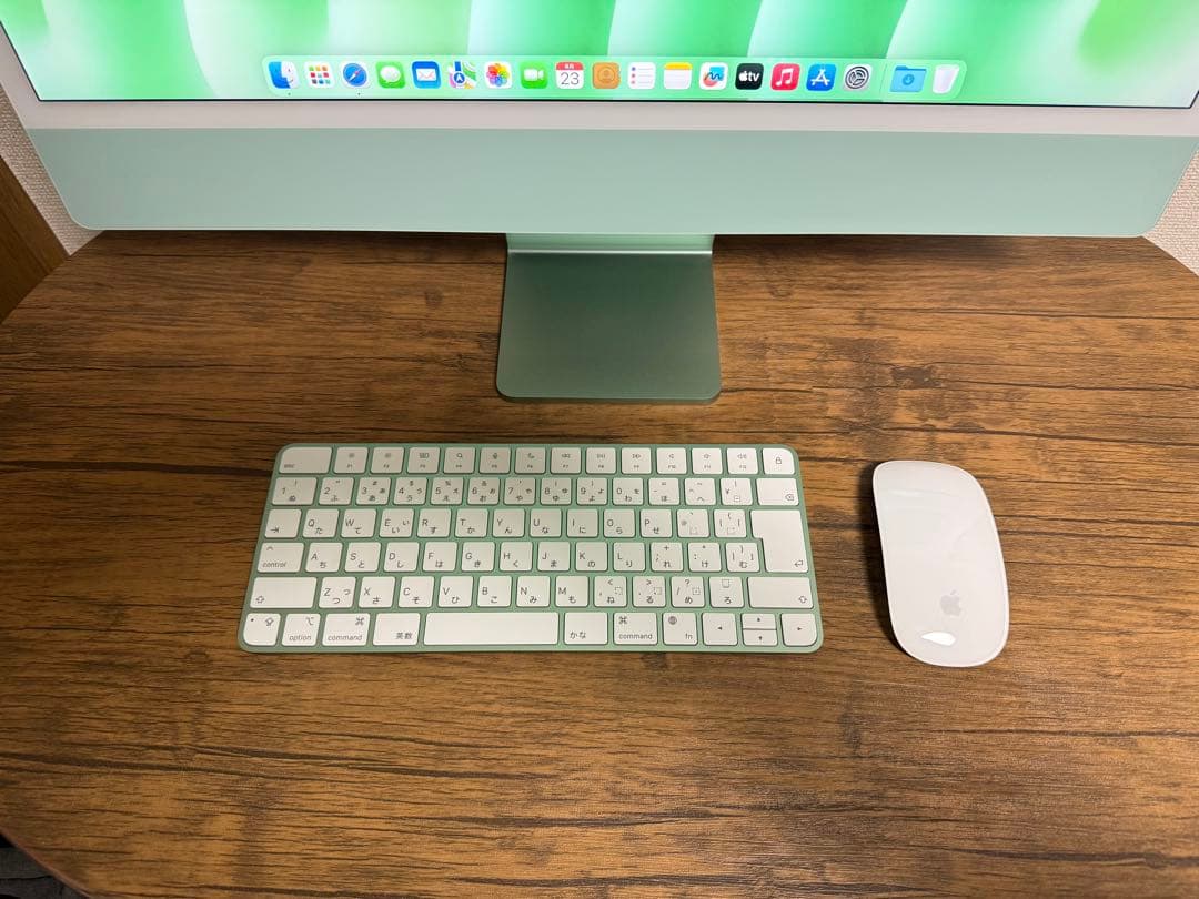 iMac M3 メモリ16GB/SSD256 24インチ （グリーン）