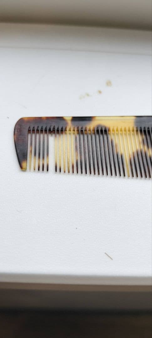 理容櫛　マル作　本鼈甲仕上げ櫛　欠けあり