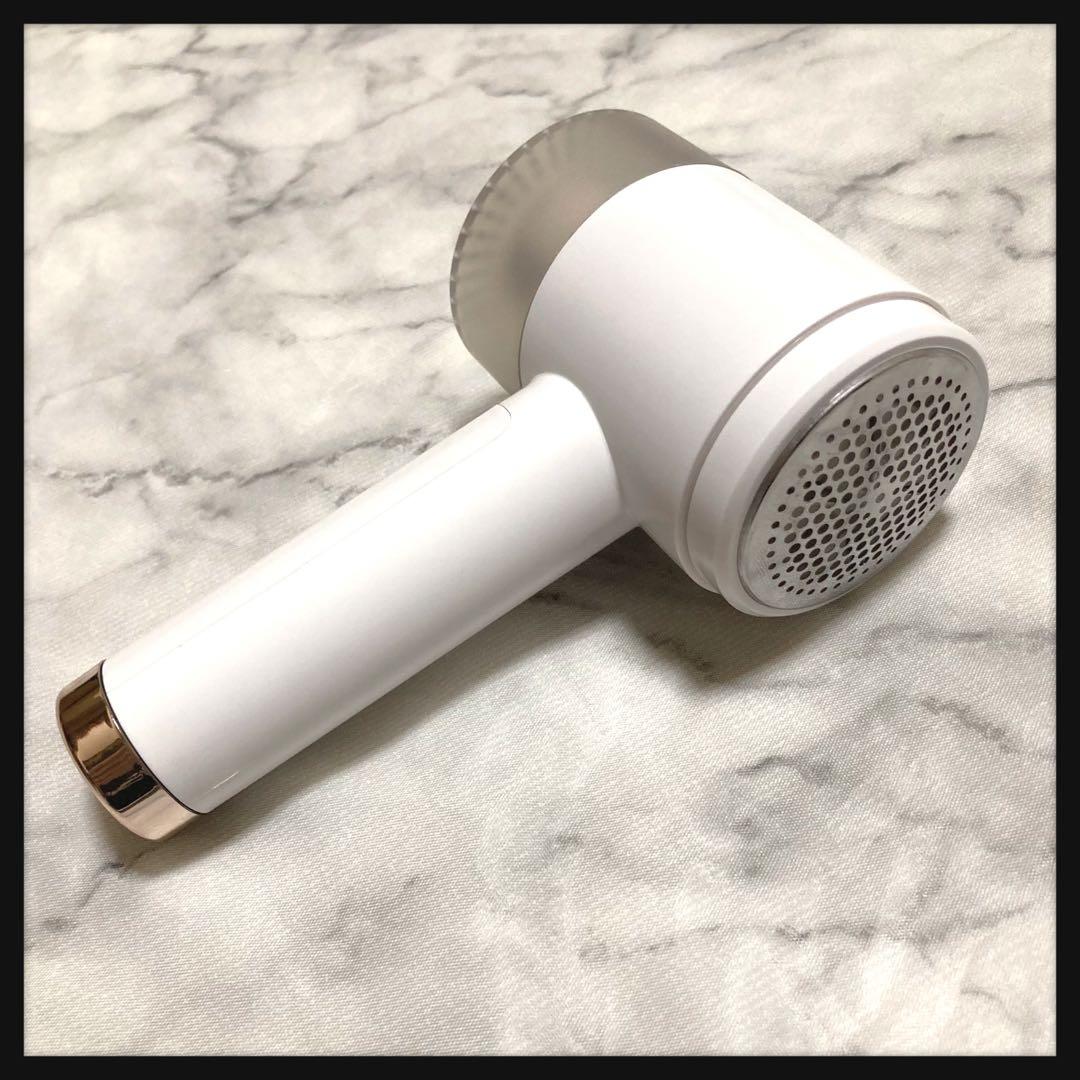 ‪꒰未使用꒱‬小型 毛玉取り 白 コードレス 毛玉クリーナー