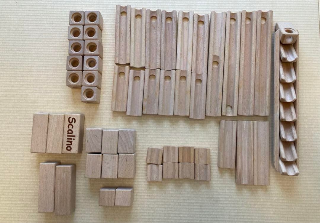 Scalino スカリーノ３　知育玩具　玉転がし　滝　ビー玉