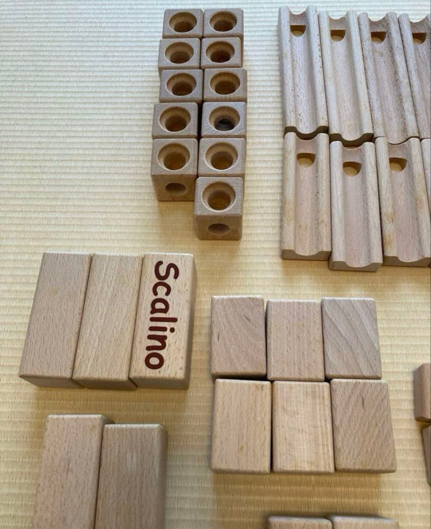 Scalino スカリーノ３　知育玩具　玉転がし　滝　ビー玉