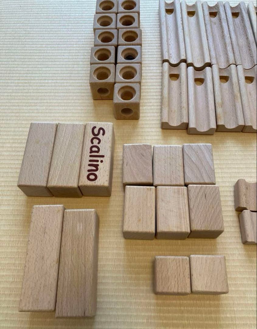 Scalino スカリーノ３　知育玩具　玉転がし　滝　ビー玉