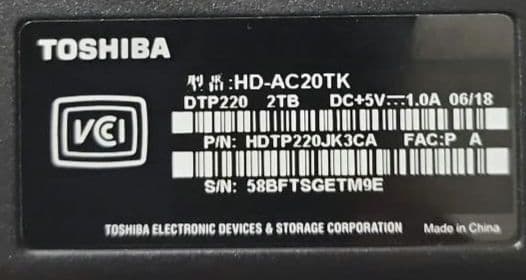 TOSHIBA ポータブルハードディスク 2TB