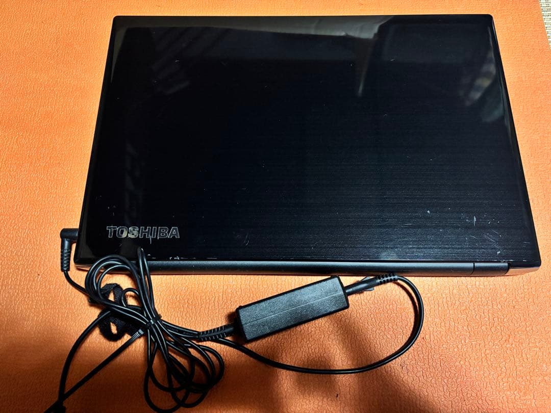 東芝 dynabook T75 Core i7