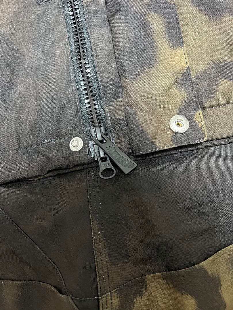 【極美品】VOLCOM レオパード柄 スノーボードウェア　セットアップ