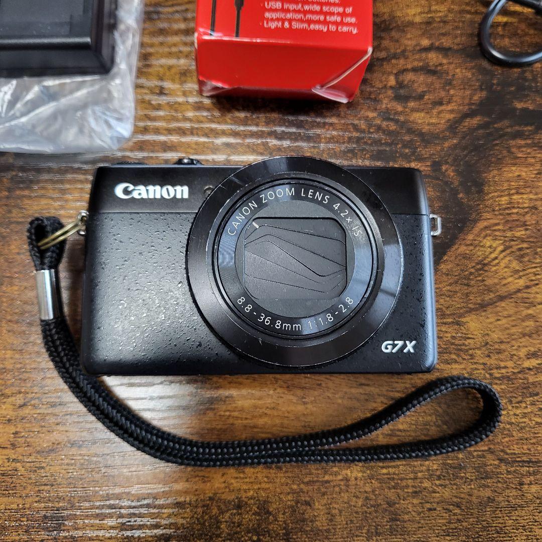 Canon PowerShot G7X 本体と付属品