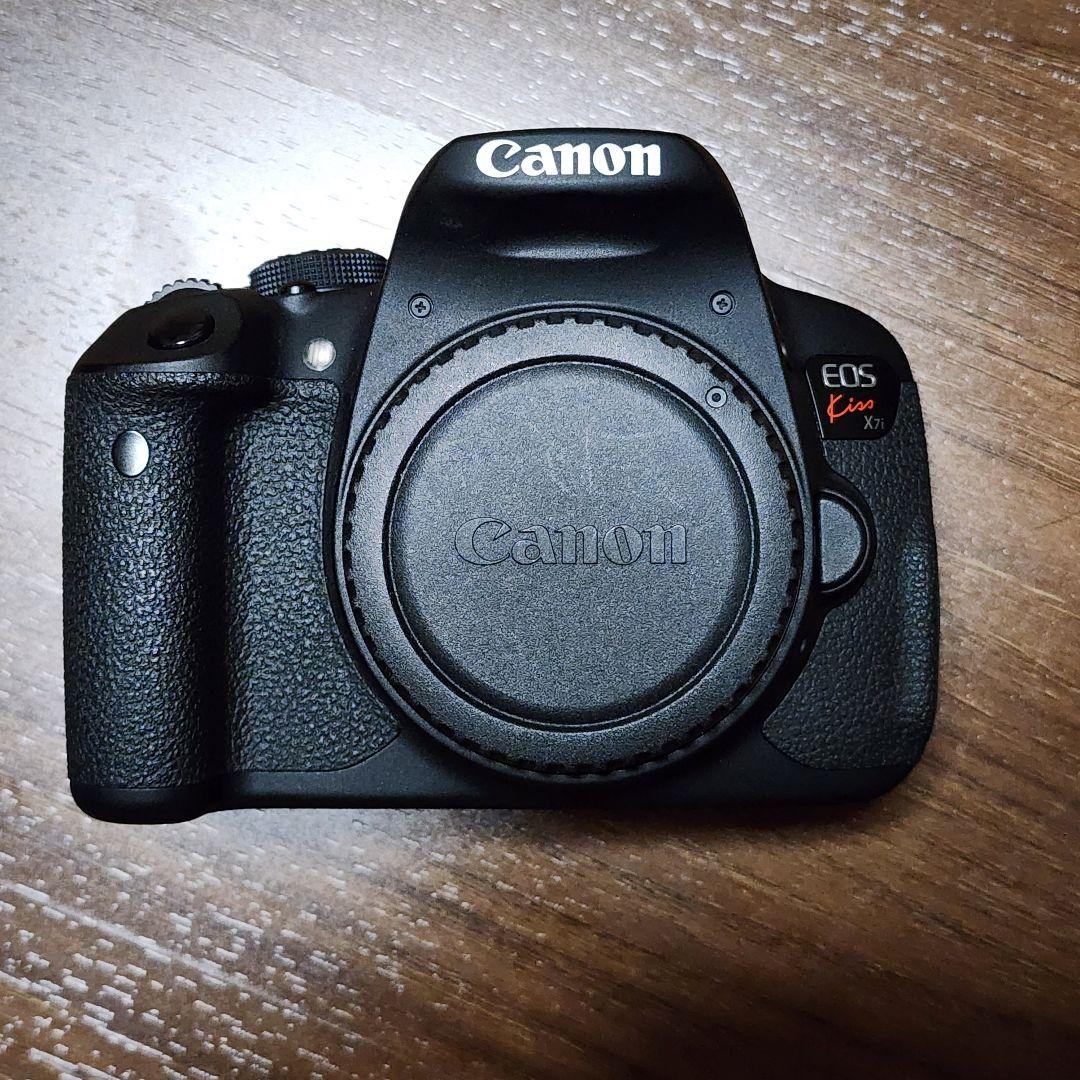 Canon EOS Kiss X7i ダブルズームレンズキットデジタル一眼レフ