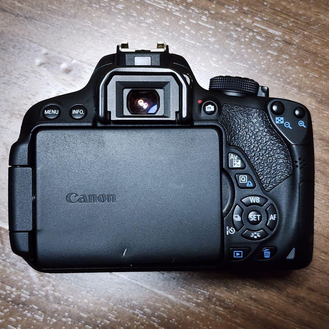 Canon EOS Kiss X7i ダブルズームレンズキットデジタル一眼レフ