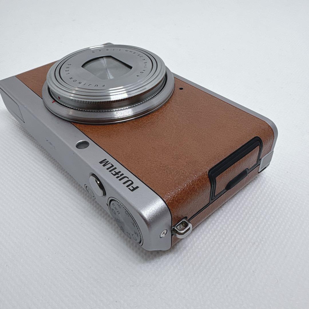 【動作品】 希少 FUJIFILM XF1 コンパクトデジタルカメラ デジカメ