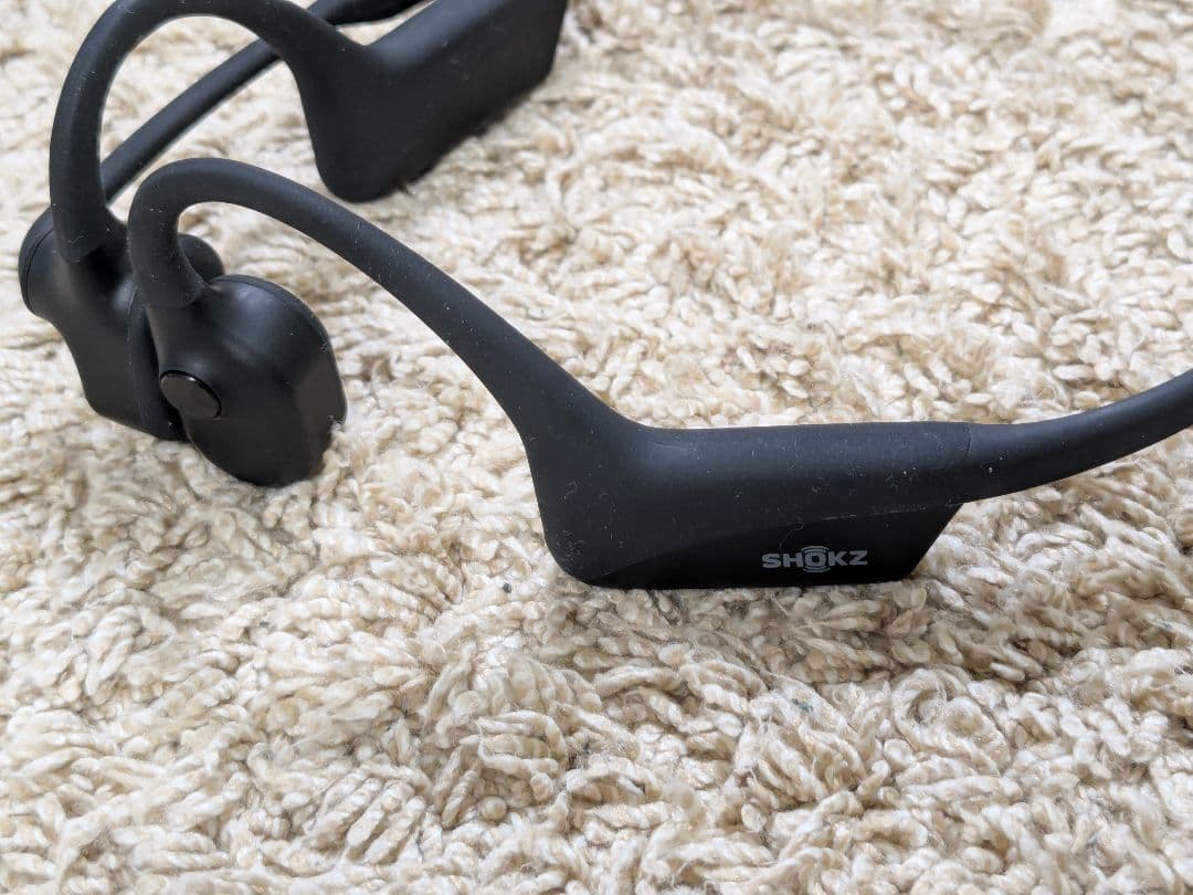 SHOKZ OpenComm2 骨伝導イヤホン