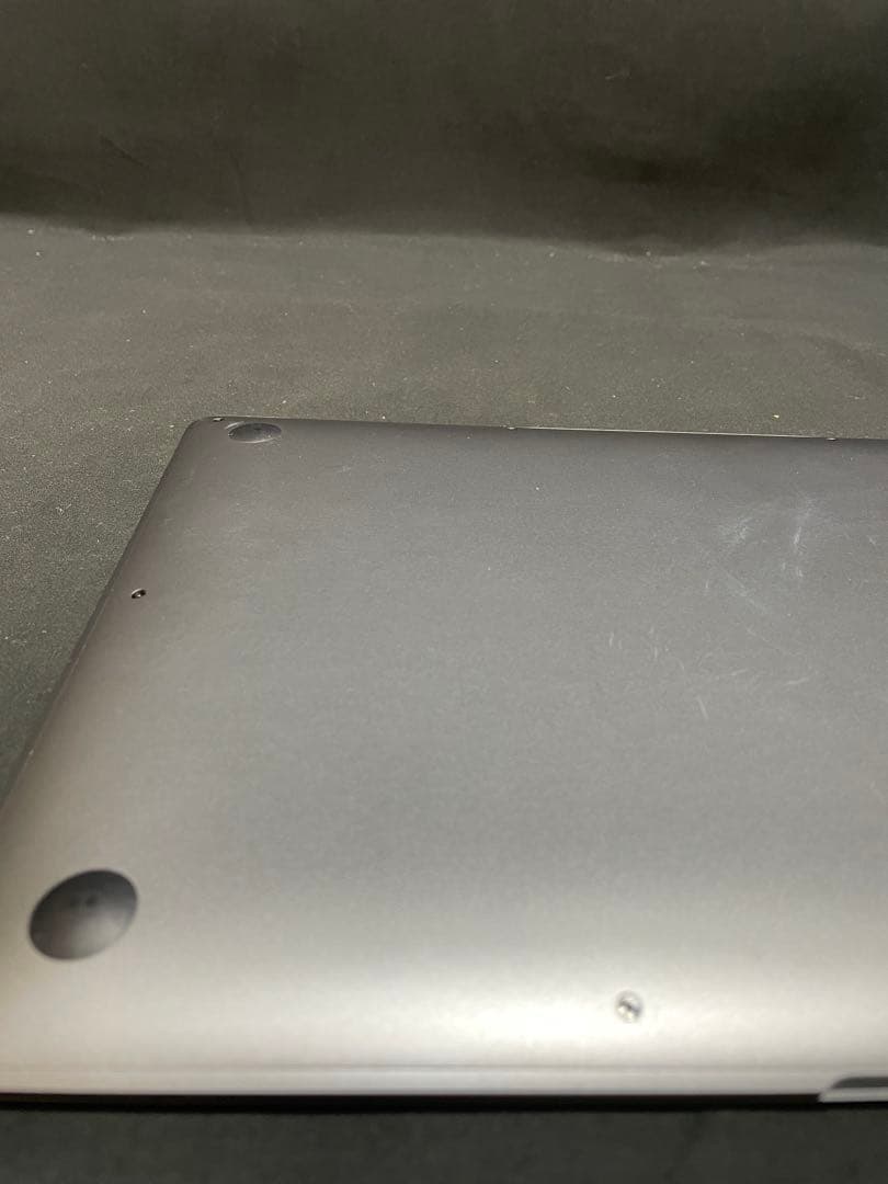 八*梅様 ジャンク品　アップル　マックブック Air 13 グレー A2337