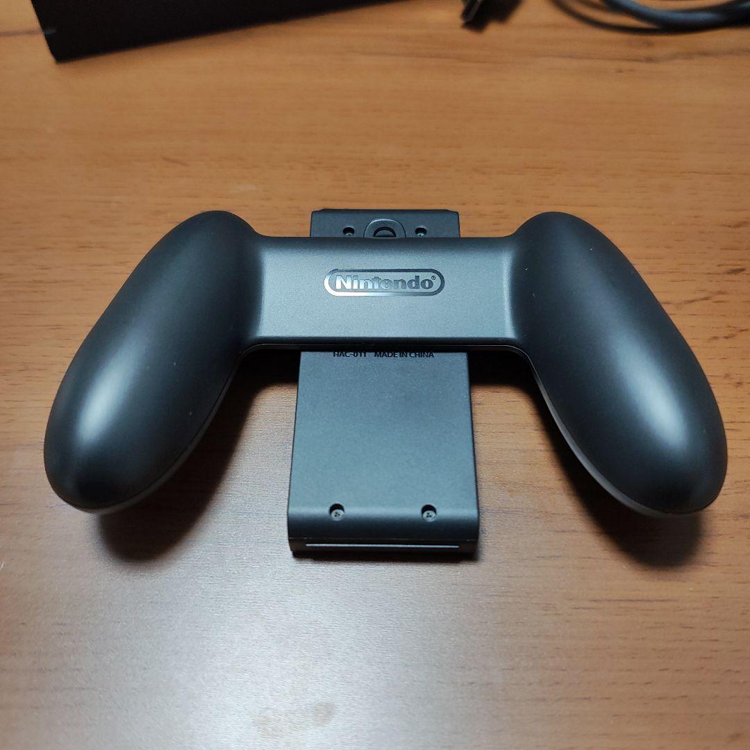 Nintendo Switch本体＋Joy-con充電グリップ＋ソフトケース