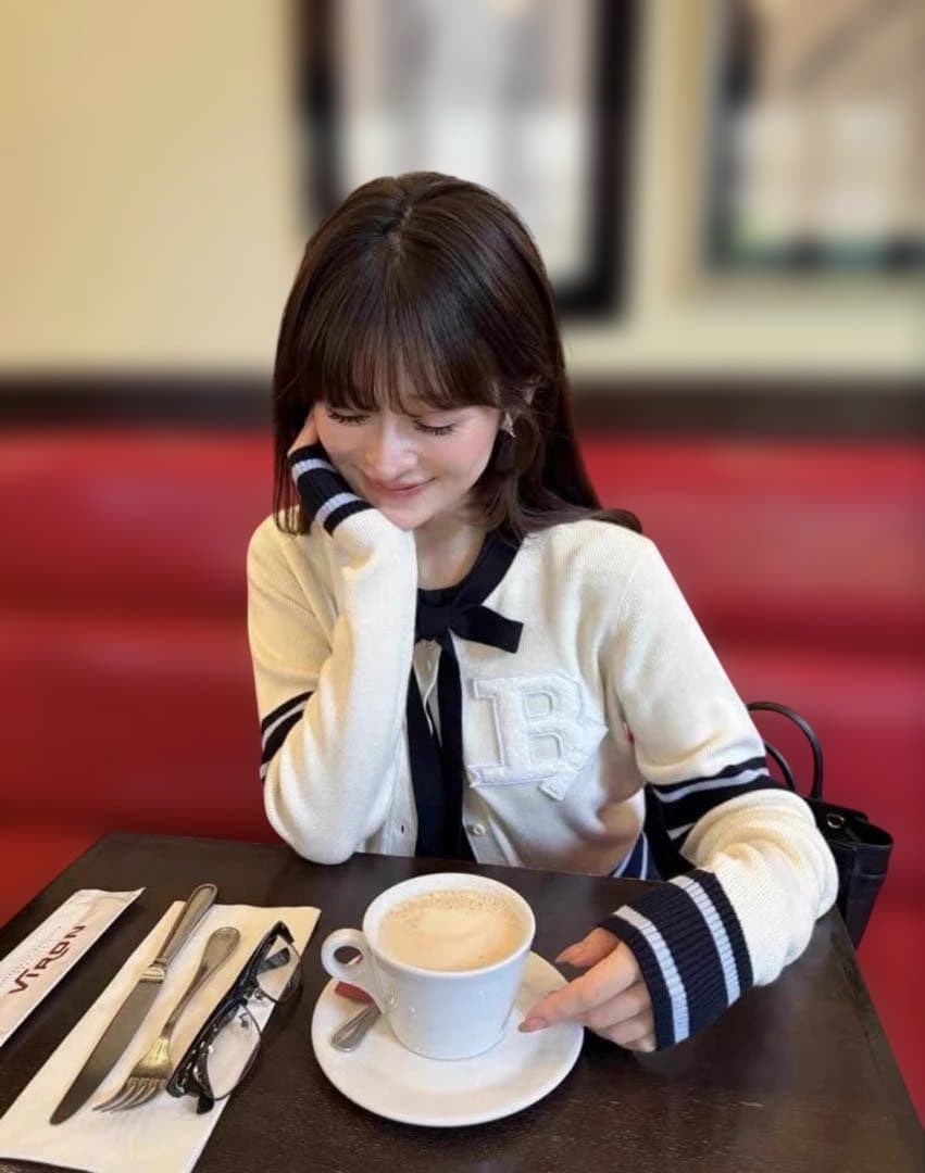 bibiy B. CLUB TIE CARDIGAN ホワイト　新品未使用