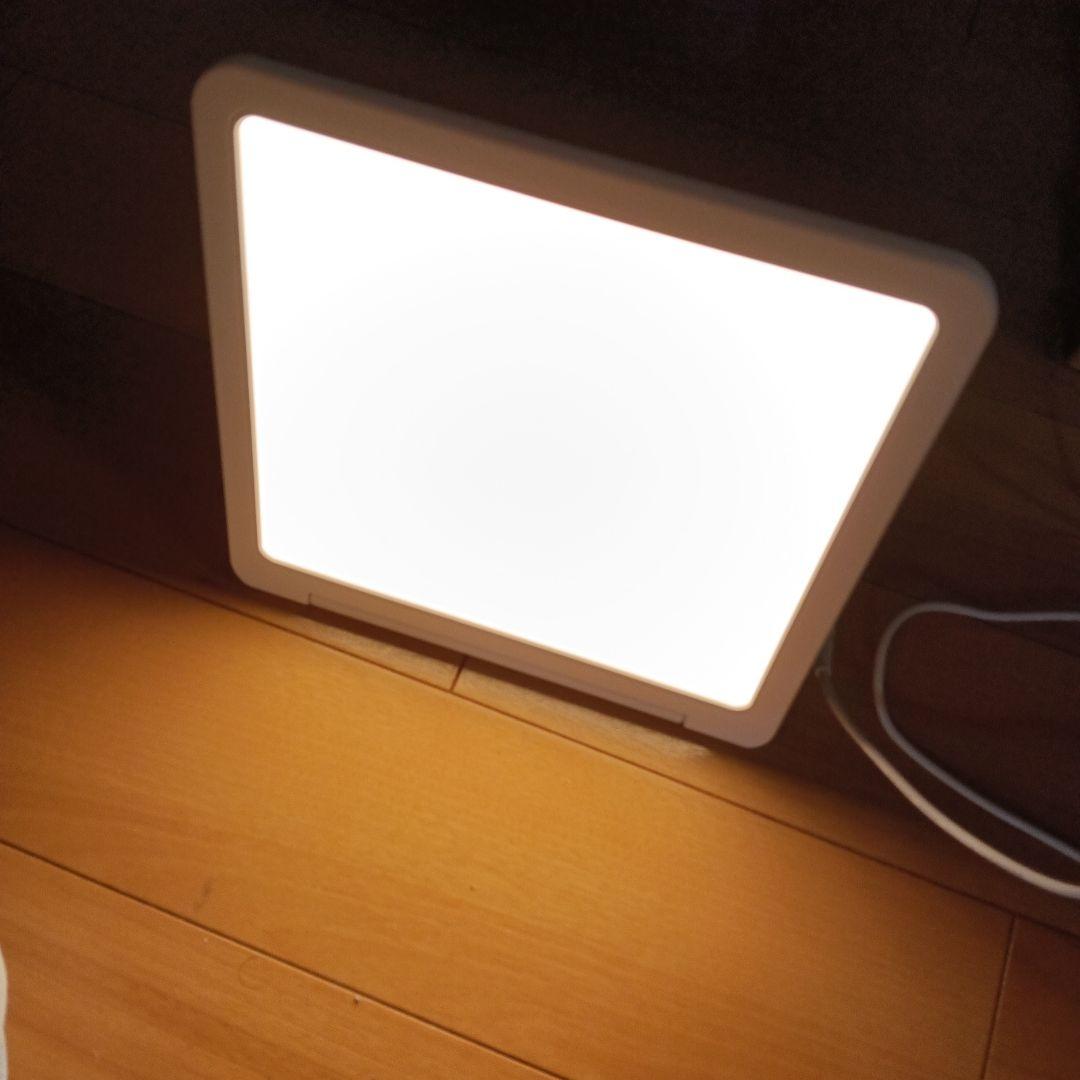 トトノエライト　ムーンムーン　目覚まし時計