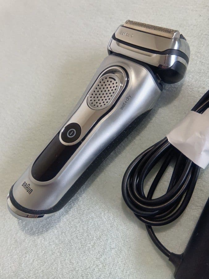 ブラウン最高峰 Series 9 洗浄器対応モデル 新品未使用❣️