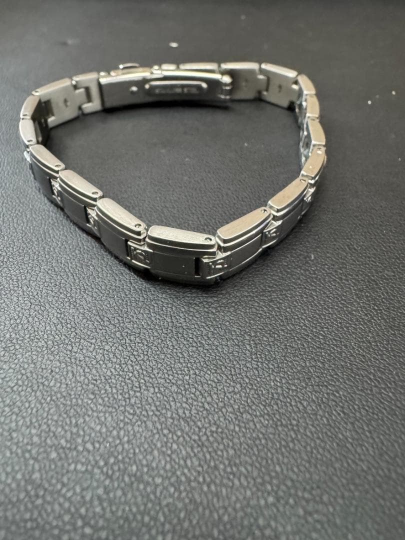 レダシルマ She ネックレス&ブレスレットセット