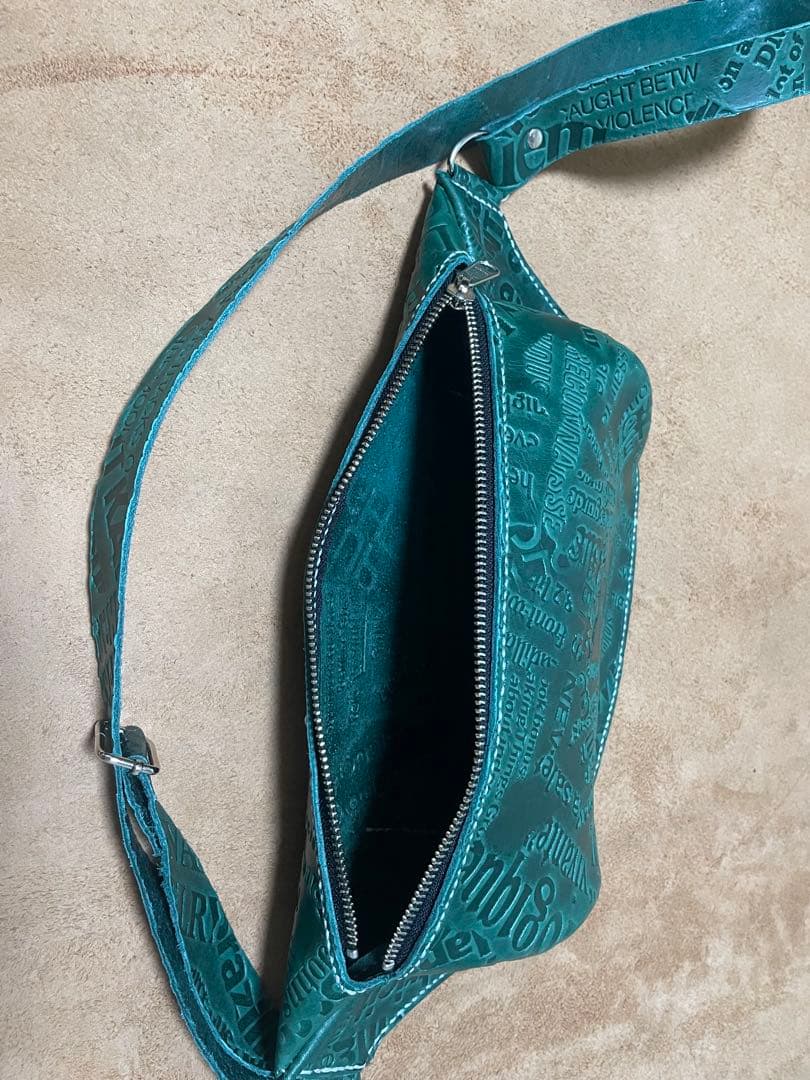 ボディバッグ　レザー　革　手縫い　ヌメ革　型押し　グリーン　経年変化　アメカジ