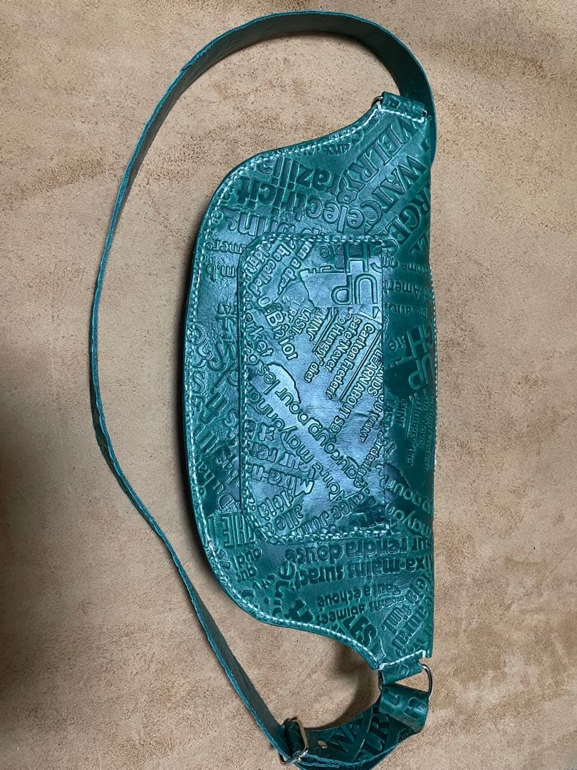 ボディバッグ　レザー　革　手縫い　ヌメ革　型押し　グリーン　経年変化　アメカジ