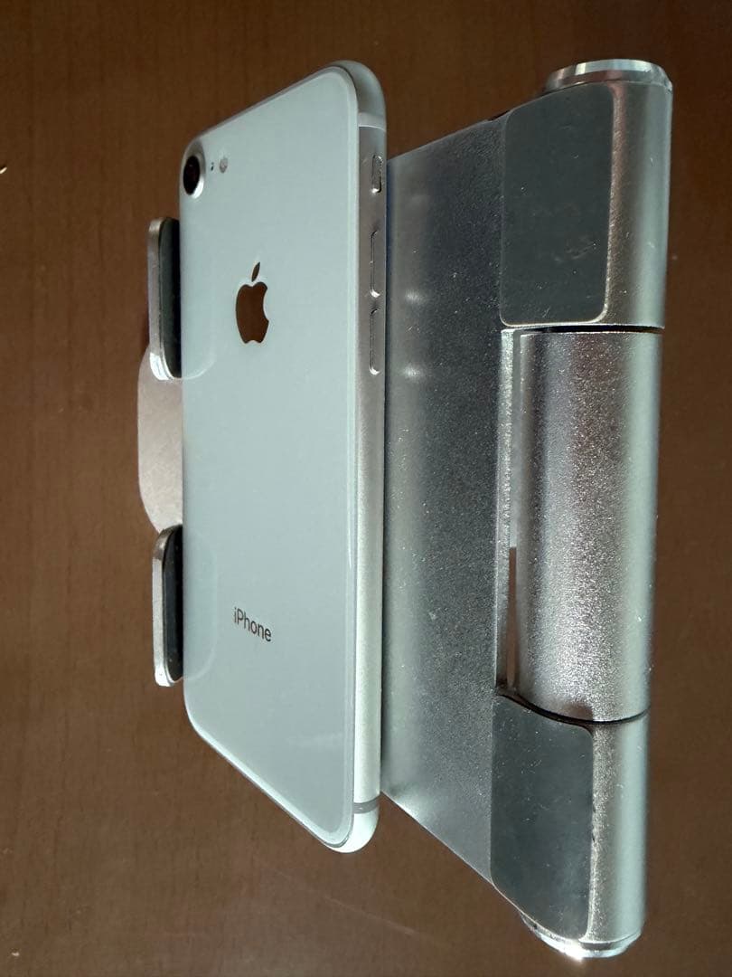 ⭐︎SIMフリー⭐︎iphone8 64GB シルバー