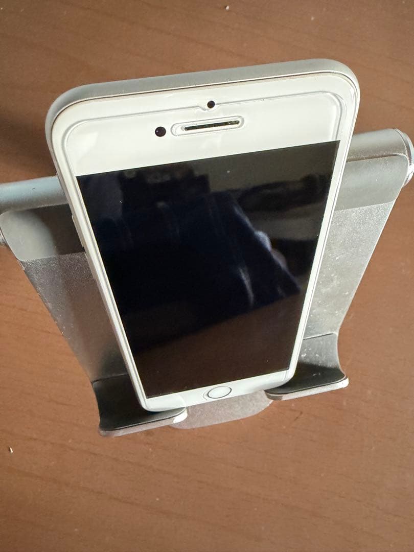 ⭐︎SIMフリー⭐︎iphone8 64GB シルバー