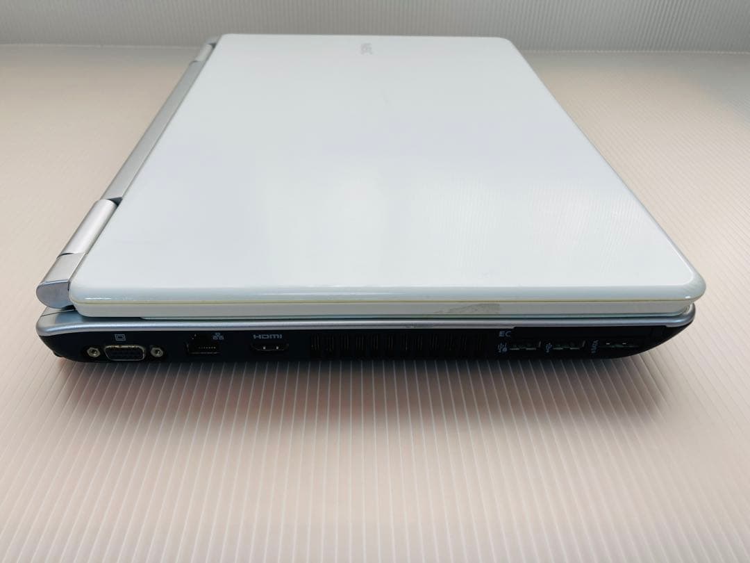 【送料無料】超おすすめ NECスタンダードノートパソコン 人気の白 SSD搭載