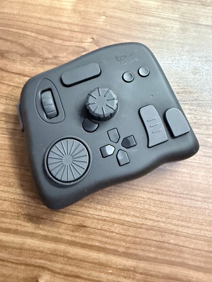 TourBox Neo コントローラー