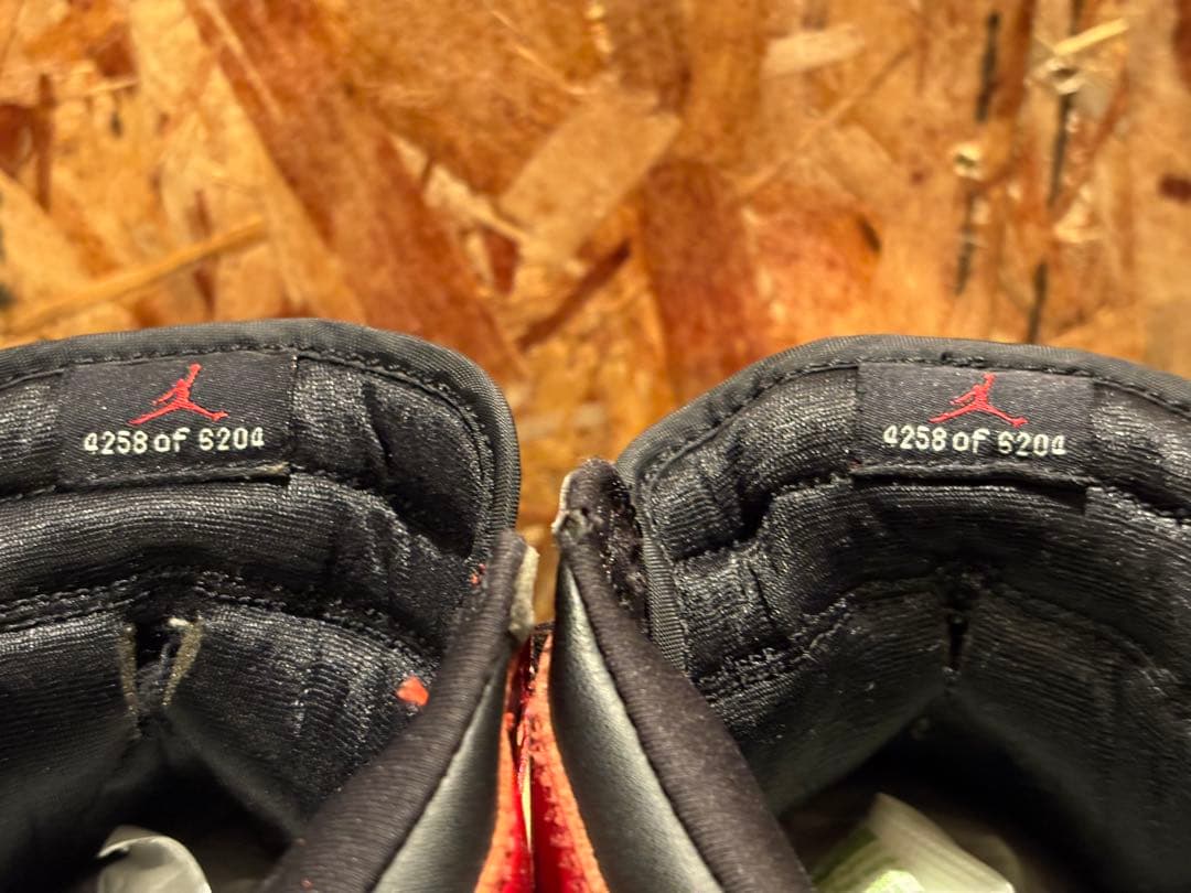 U*C様 Nike Air Jordan 1 Black/Red