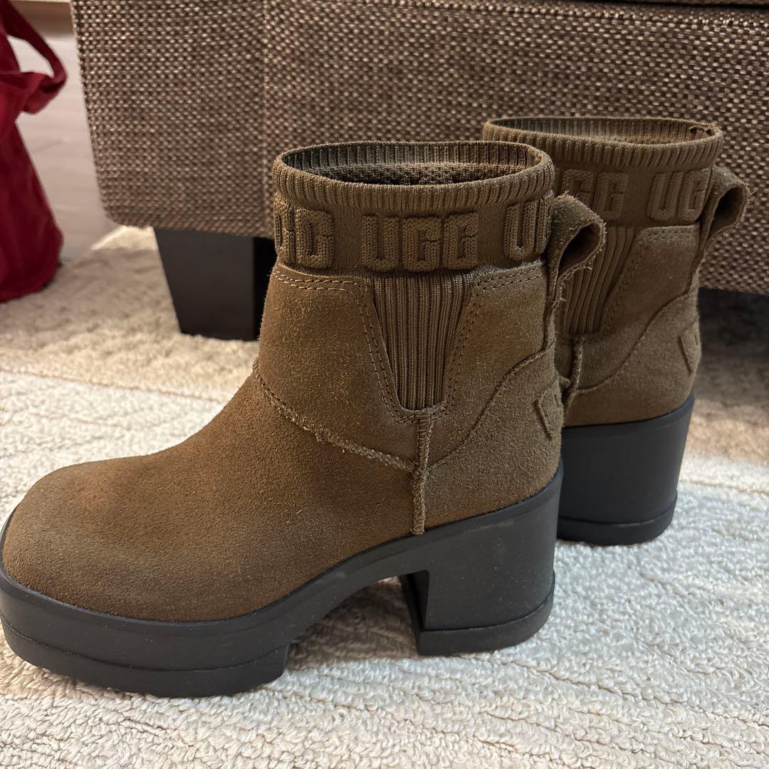 靴 UGG MOXY CHELSEA 22cm