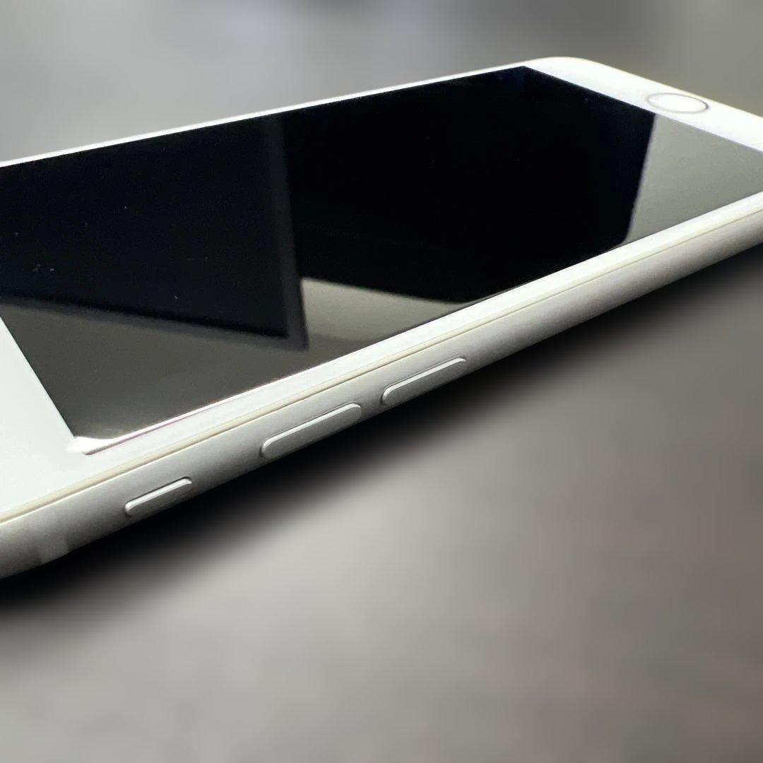 iphone8 64GB バッテリー94% シルバー