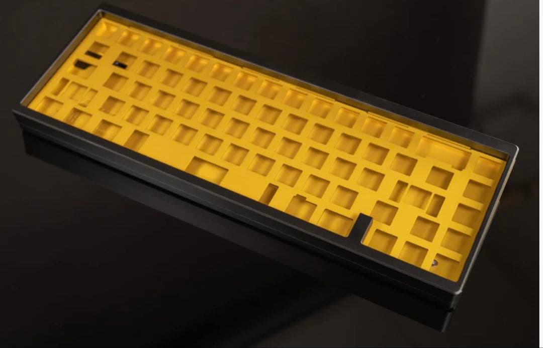 Keycult No. 1/65 Black & Gold 自作キーボード.