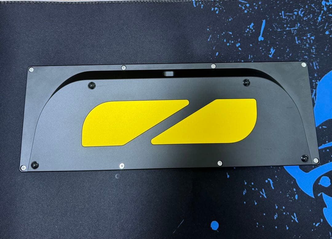 Keycult No. 1/65 Black & Gold 自作キーボード.