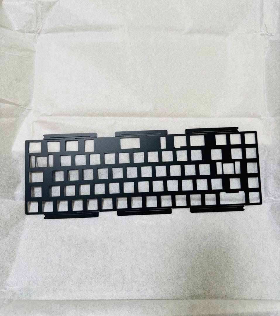 Keycult No. 1/65 Black & Gold 自作キーボード.