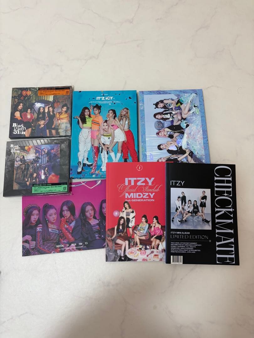 itzy リュジン ユナ トレカ アルバム ペンライト 大量まとめ売り