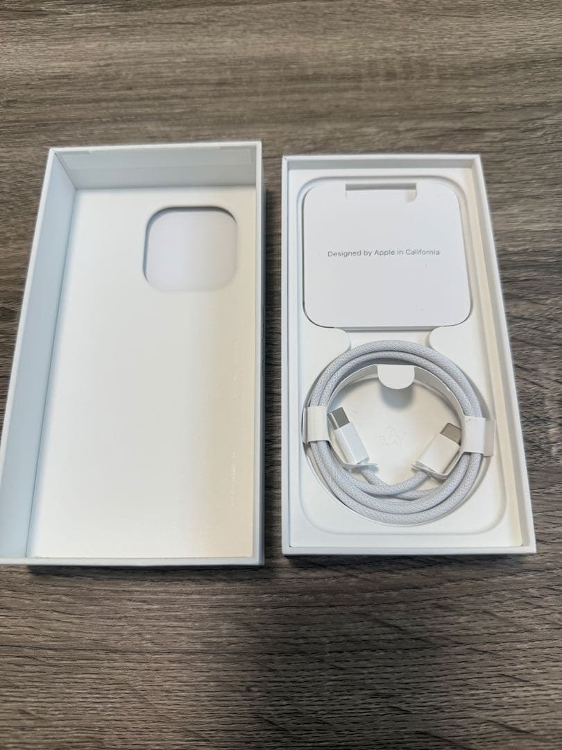 Apple iPhone 15Pro 512GB 本体　SIMフリー