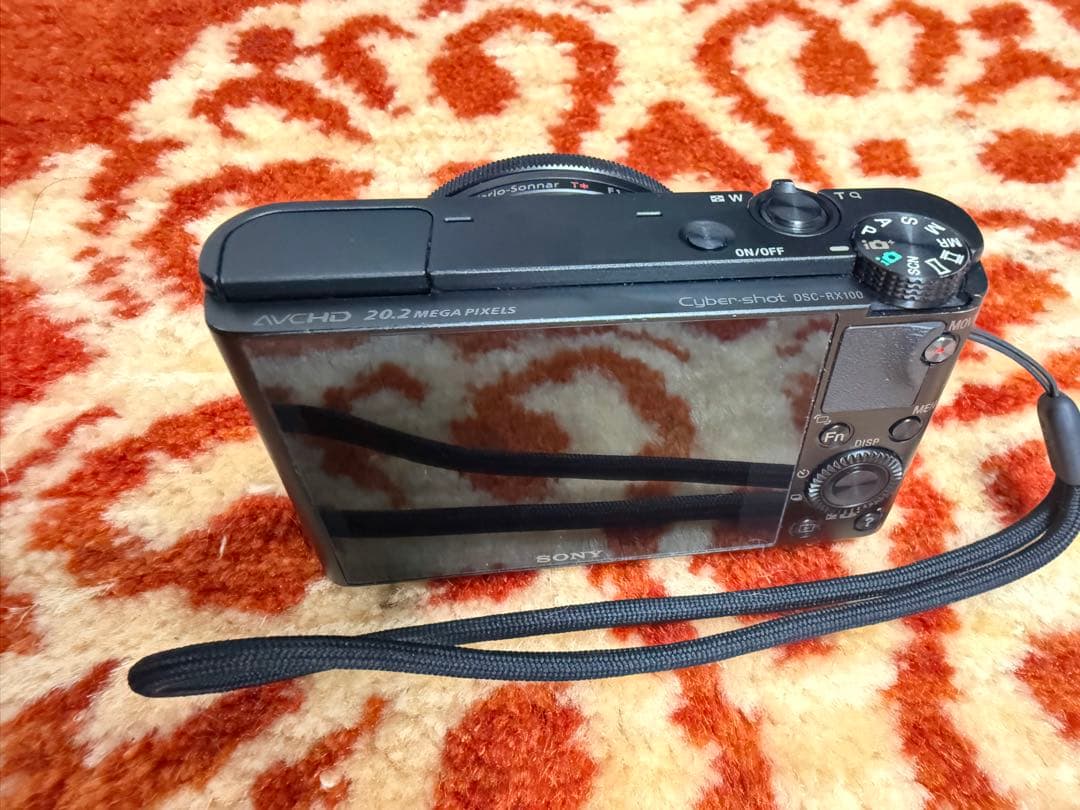 【美品】SONY Cyber-shot DSC-RX100 20.2MP
