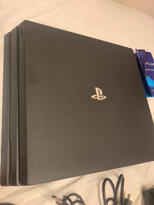 ps4 pro 1TB 中古　CUH-7200B ブラック
