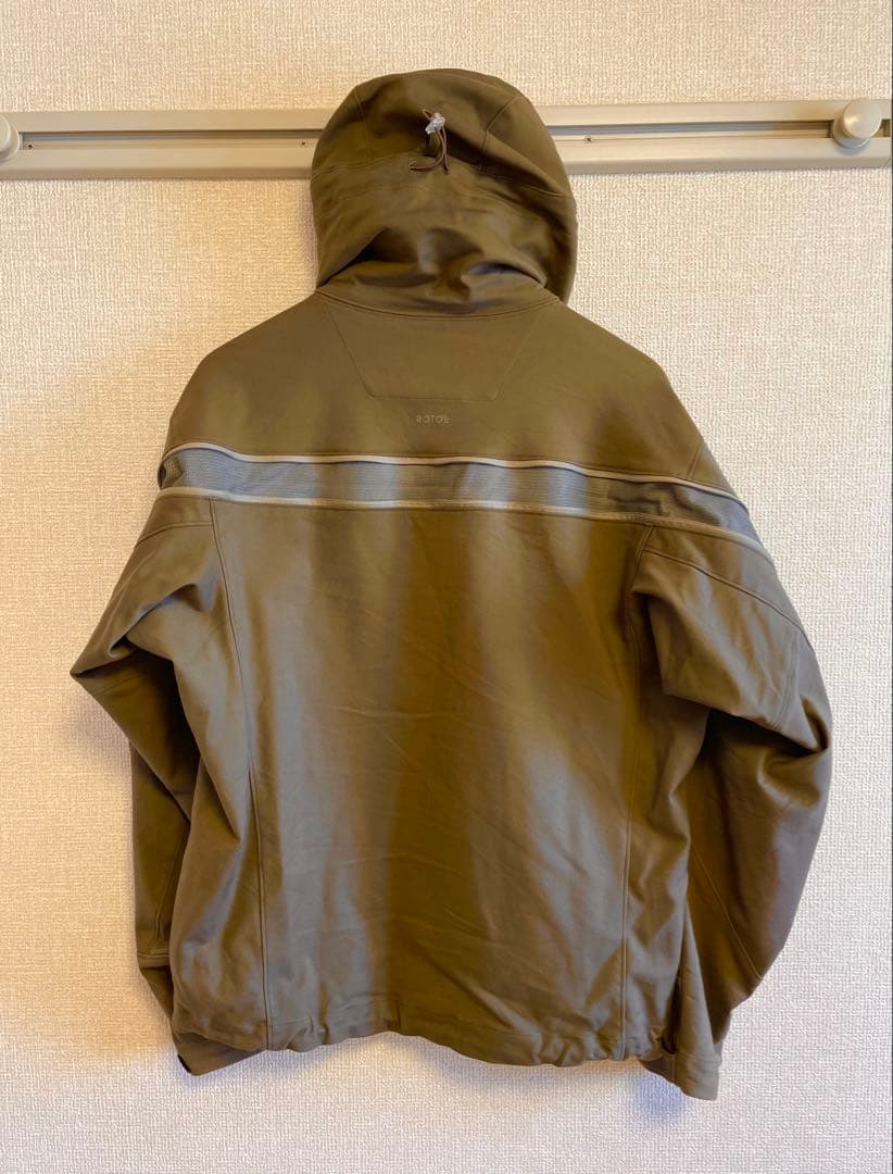 ROTOL VENTILATION WIND JACKET（OLIVE）　3