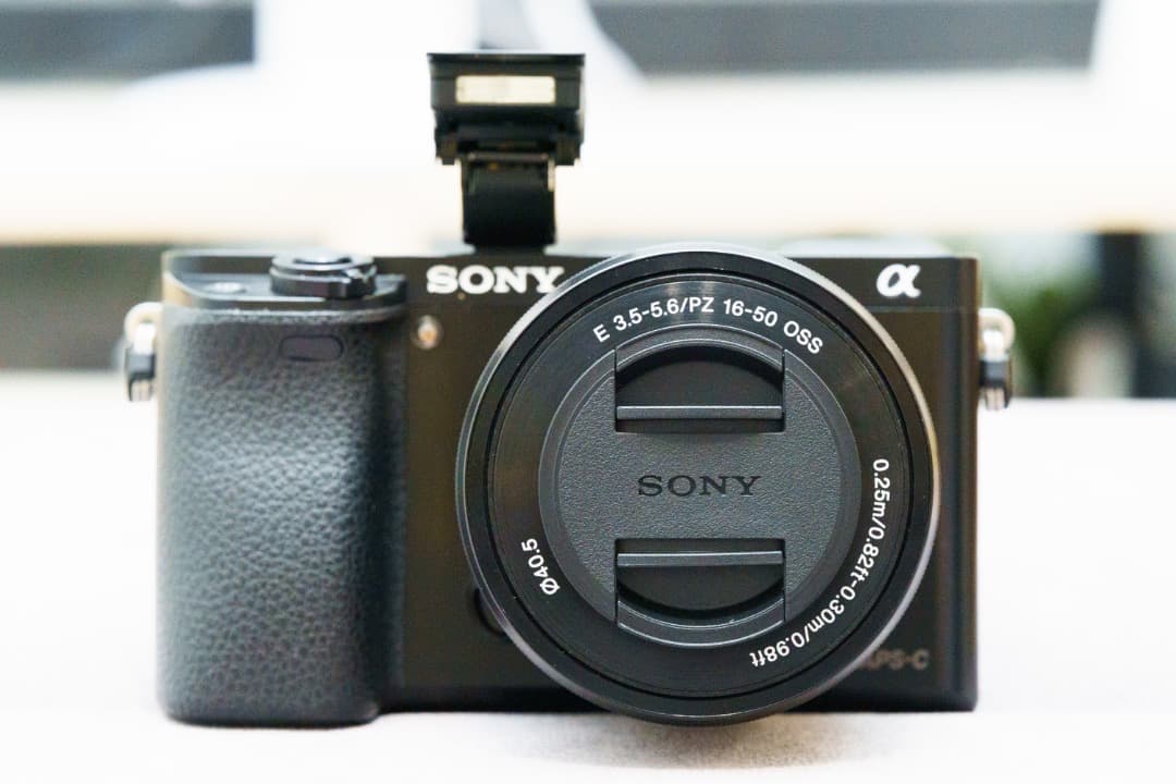 SONY α6000 ダブルズームレンズキット+おまけ