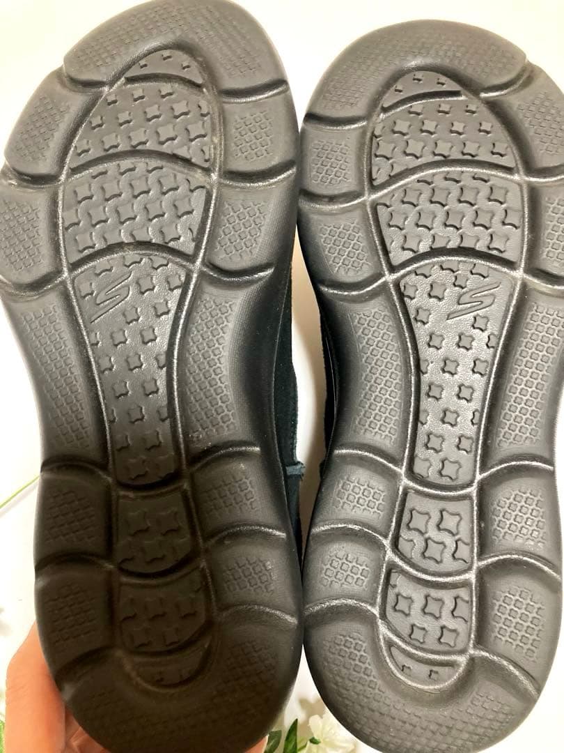 新品　ブーツ　スケッチャーズスリップインズウルトラゴー　23センチ　ブラック